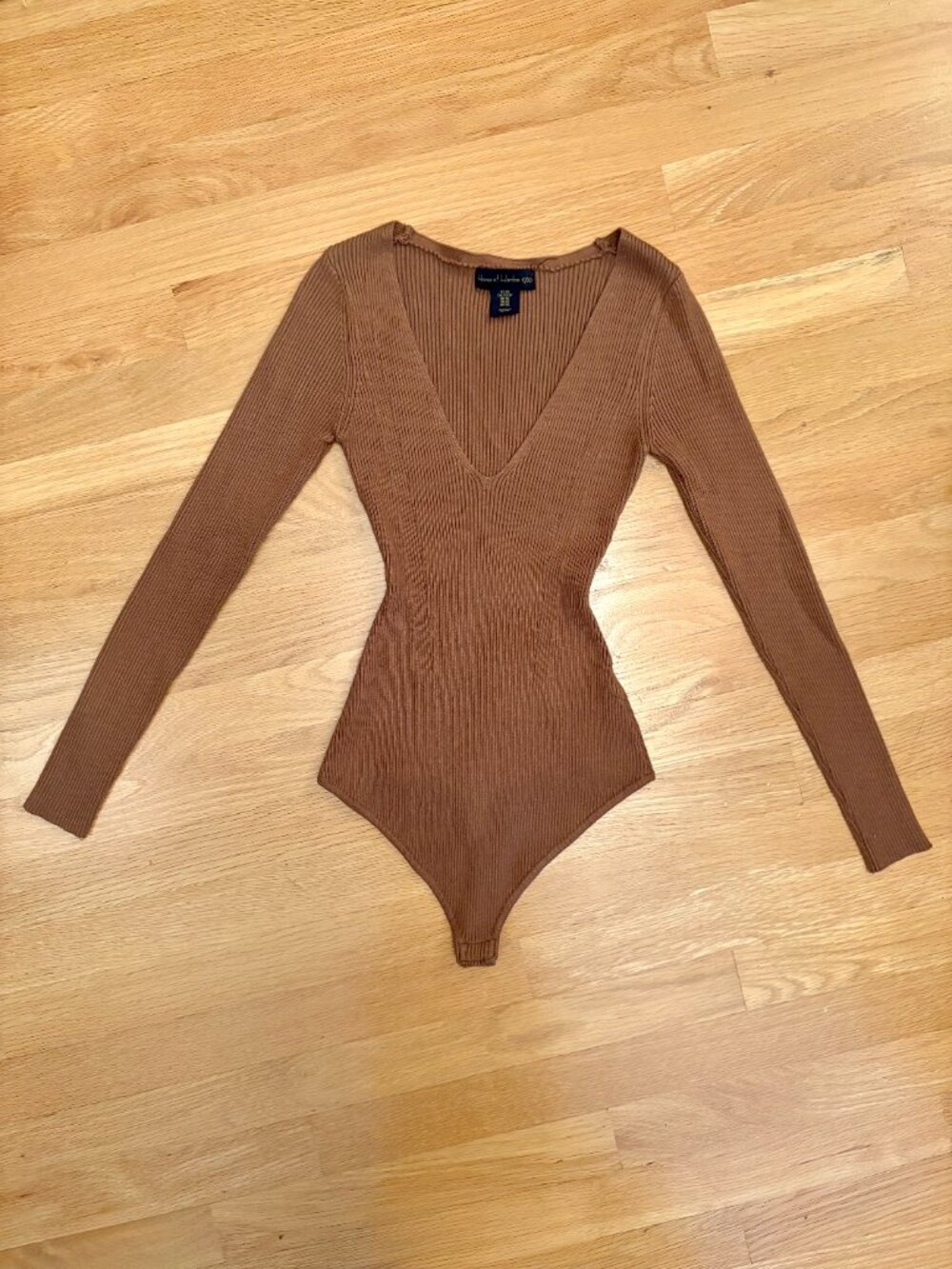 House of Harlow Ribbed V-Neck Long Sleeve Bodysuit in Brown